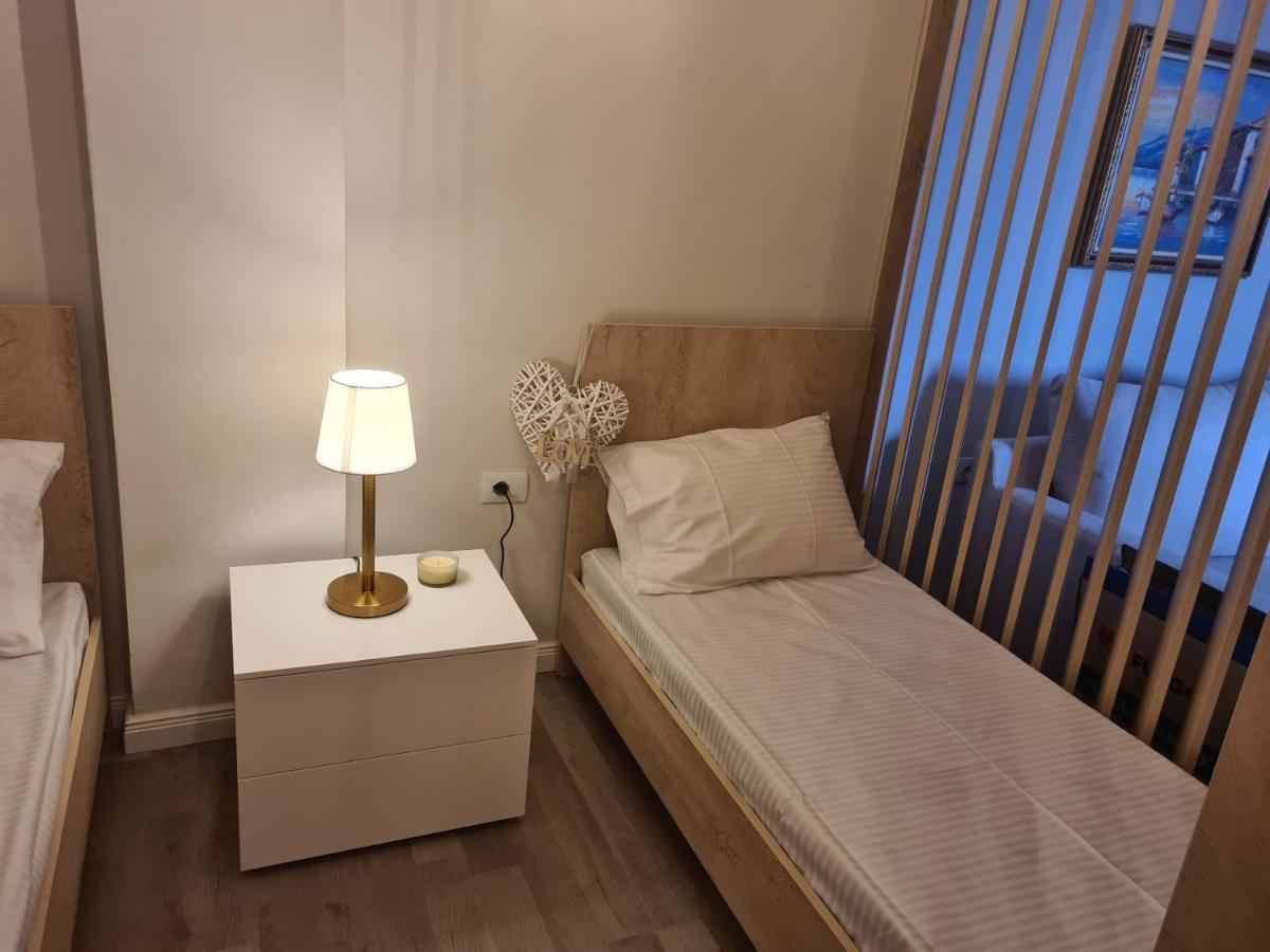 Old Beach Apartment Vlora 外观 照片